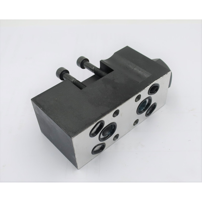 V5-60 PORT SLRV A PORT ANTII CAV B