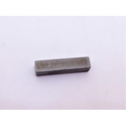 KLUCZ ZAKOŃCZONY KWADRATEM 4 MM X 4 MM X 18 MM