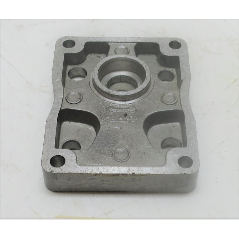 KOŁNIERZ „D” 1PX 4 ŚRUBY