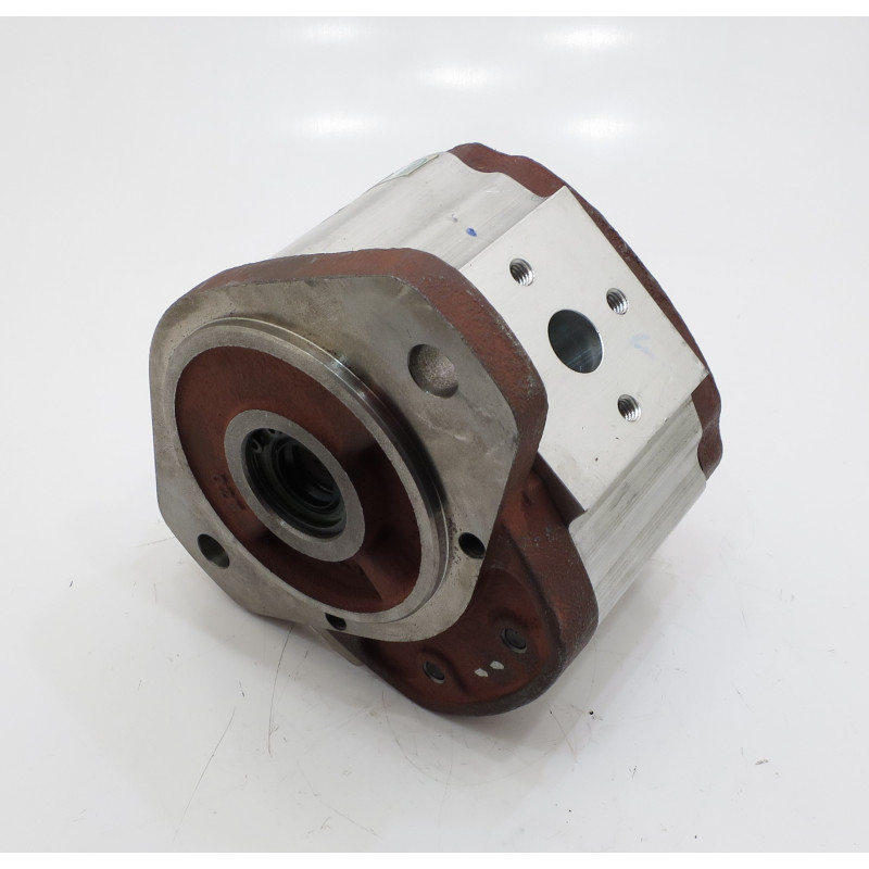 2PL 28,77 cm3/obr. ŚREDNIA / TYLNA SEKCJA **