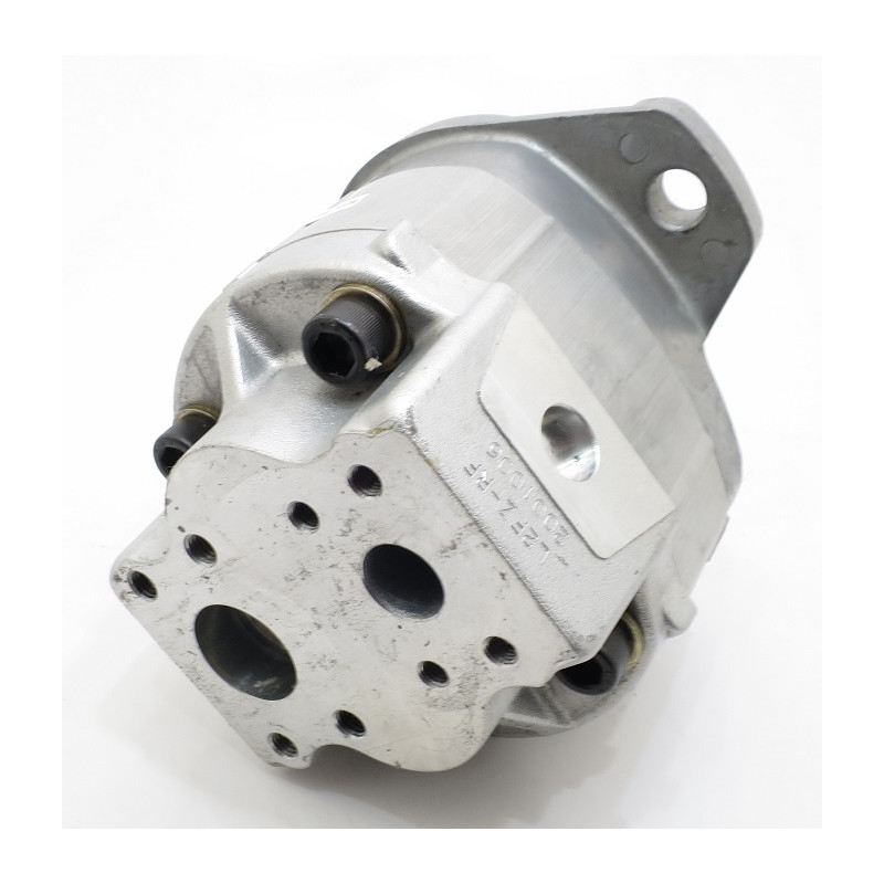 POMPA KOMATSU 705-21-31020 **