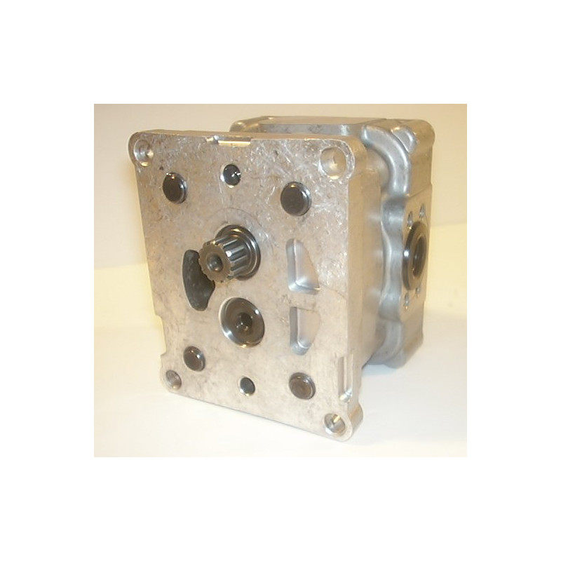 SEKCJA CENTRUM KOMATSU 04010