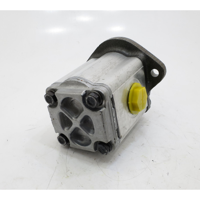 C23L 33874 SKID-STEER