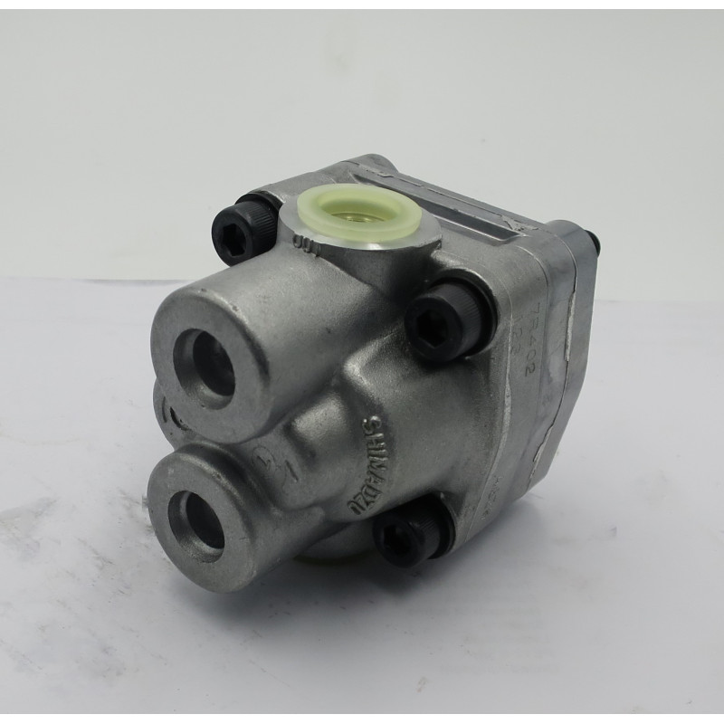 SHIMADZU YP10-7A2D3-R402