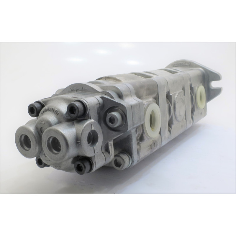 YPQ1A9983.5A3H9-R403 poczwórny