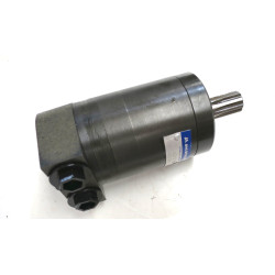 SILNIK HYDRAULICZNY 12,5CC BOCZNE PRTS 9 SPLINE SHA