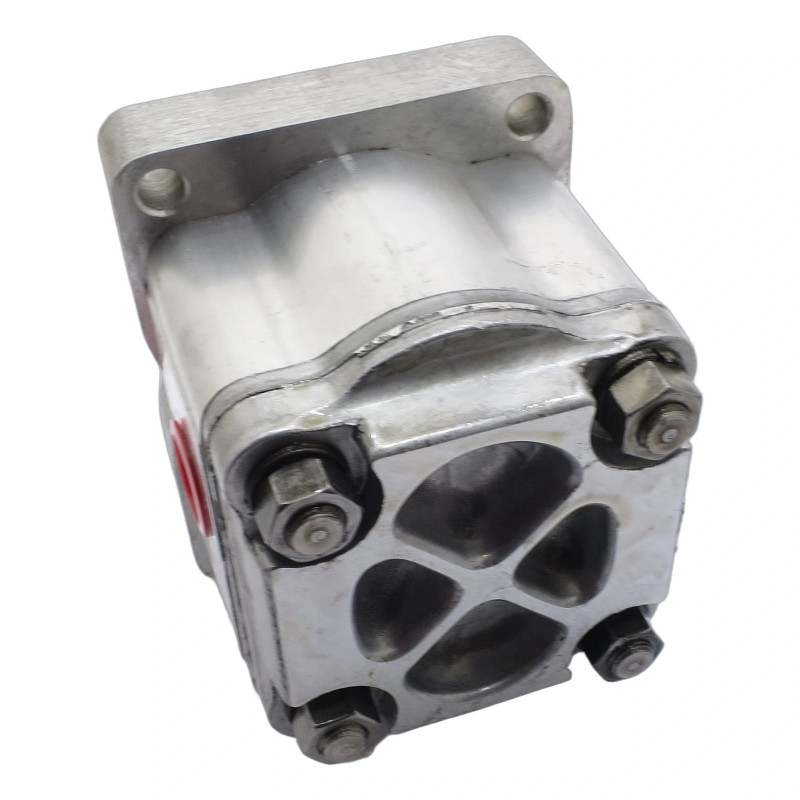 C8.2L 18271 3001074-001
