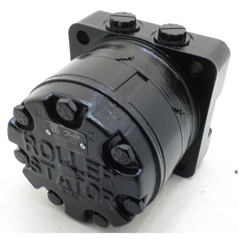 SILNIK 374CC 14 ZĘBOWY WAŁ