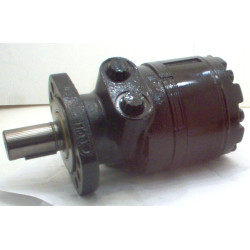 SILNIK 536CC RE, WAŁ 32 MM