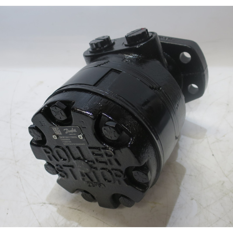 SILNIK HYDRAULICZNY 375 cm3, WAŁ RÓWNOLEGŁY 32 mm