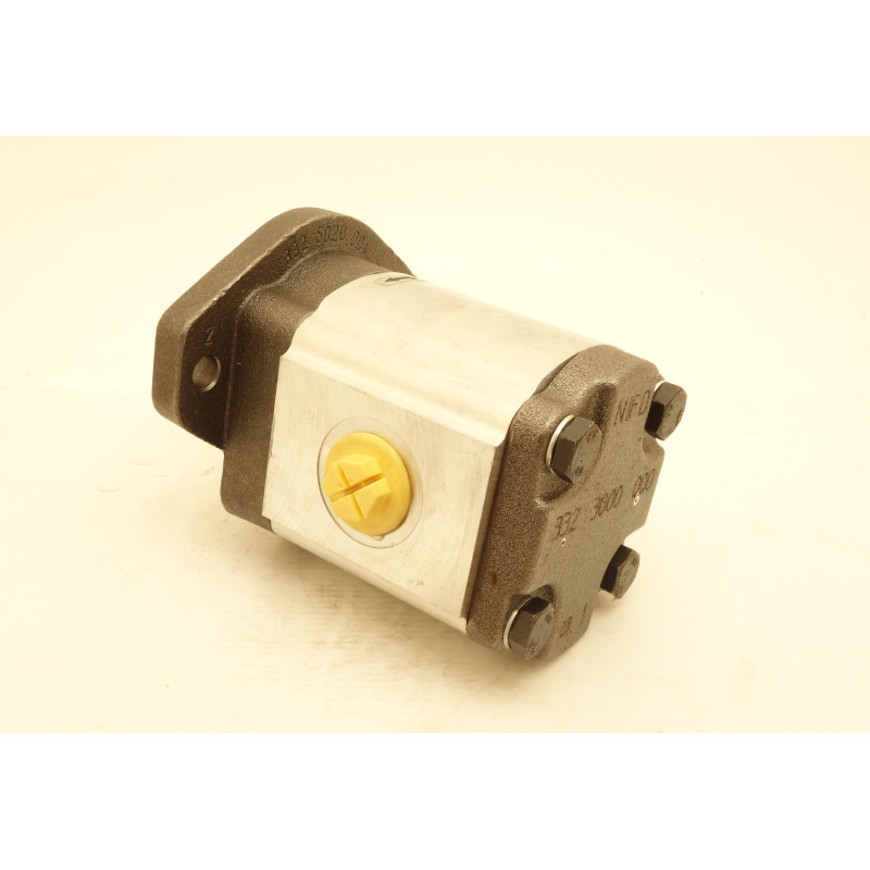 SILNIK HYDRAULICZNY 1MR 27.03CC/REV STD