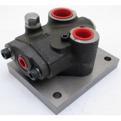 SILNIK HYDRAULICZNY 553/1/10468/210 MONTOWANY NA PŁYCIE