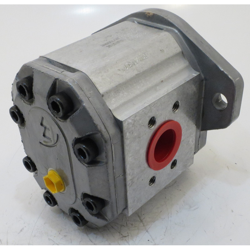 SILNIK HYDRAULICZNY SAUER DANFOSS  83008116 SNM3NN/038BN07 BCM6A4A4NNBN NNNNN