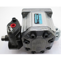 SILNIK HYDRAULICZNY C22 00867/180 - 551100867 SILNIK HYDRAULICZNY C22 00867/180 - 551100867