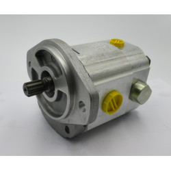SILNIK HYDRAULICZNY 1MR140 + ZAWÓR NADMIAROWY 7708Z