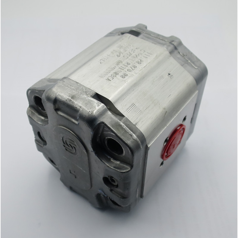 SILNIK HYDRAULICZNY SNM2 8L FR03 / 121.20.039.00